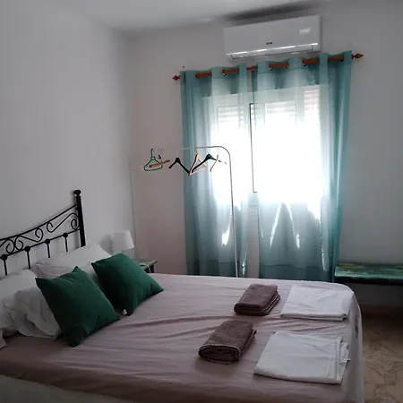 Brisa, La Carihuela Playa * توريمولينوس